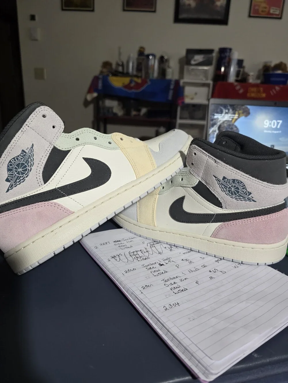 Jordan 1 Mid SE Mid-Top Sneakers in Black, White, Pink, Cream SIZE 10.5M.